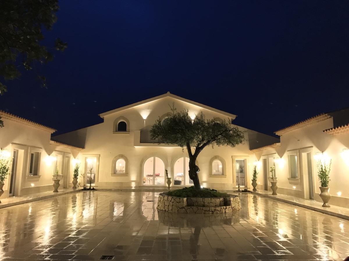 Baglio Genovesi Bed & Breakfast Noto Ngoại thất bức ảnh